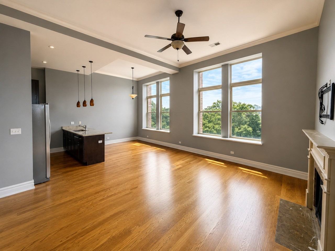 1470 W Carmen Ave #301 - Photo 2 of 21
