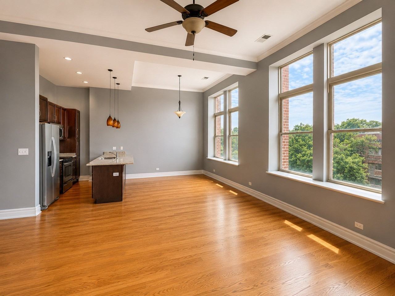 1470 W Carmen Ave #301 - Photo 6 of 21