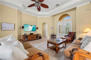 featured image of 975 Tivoli Ct