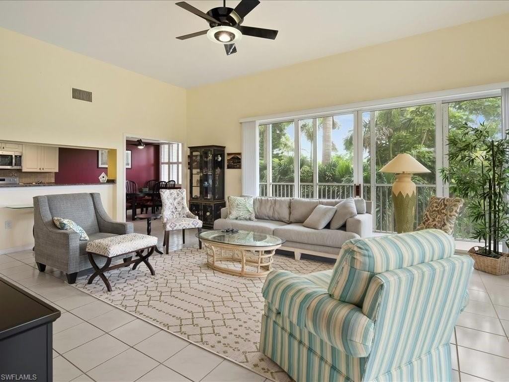 5550 Heron Point Dr #105