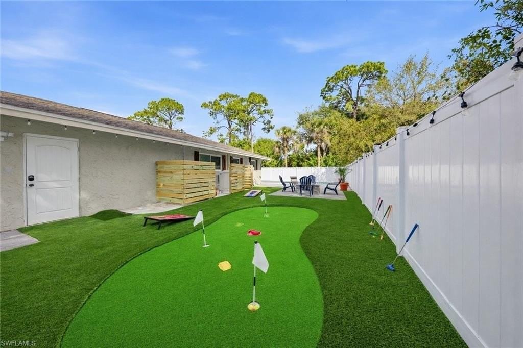 2473 Poinciana St - Photo 6 of 44