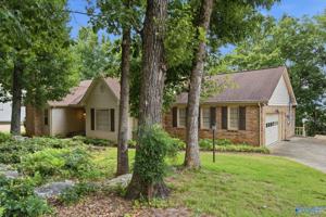 featured image of 815 Baylor Dr Se