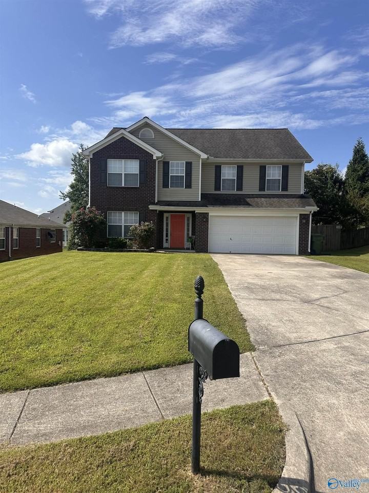 4804 Brownston Ct Se - Photo 2 of 18