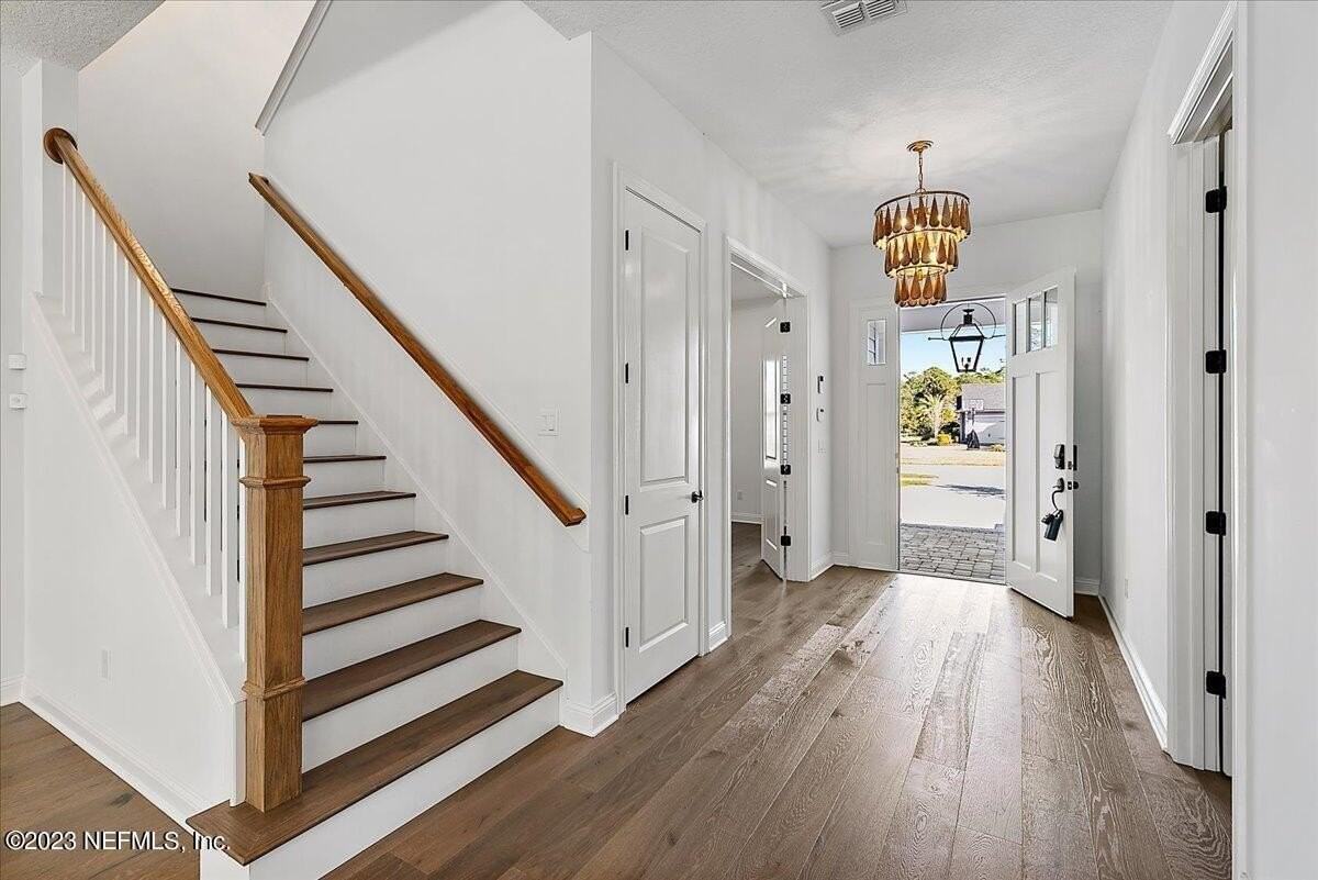 133 Cross Branch Dr - Photo 4 of 50