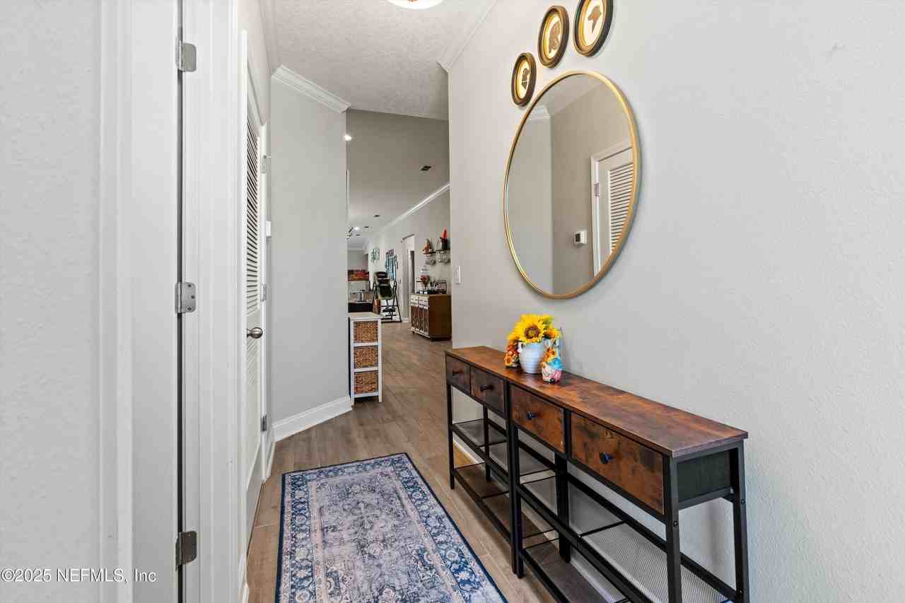 21 Creekmore Dr - Photo 4 of 25