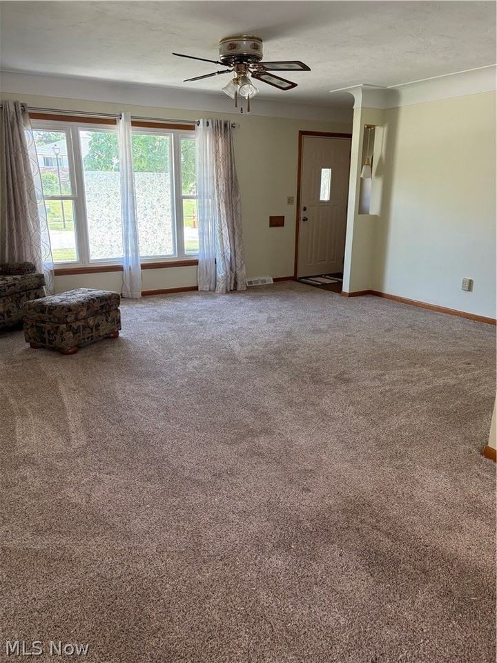 6894 Lalemant Dr - Photo 2 of 7