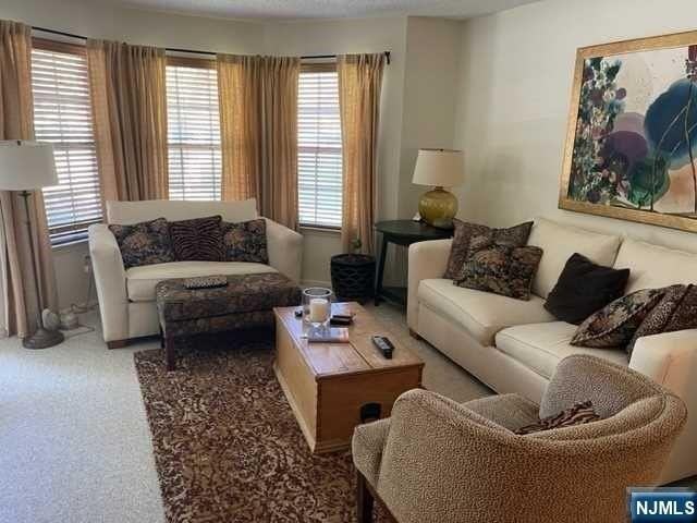 1509 Cornwall Rd - Photo 6 of 14
