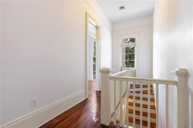 1723 Louisiana Ave - Photo 4 of 14