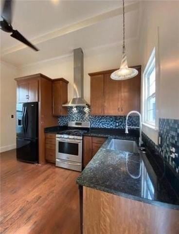 8013 Green St - Photo 2 of 15