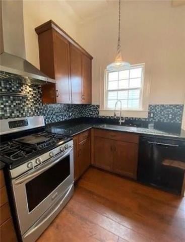 8013 Green St - Photo 3 of 15
