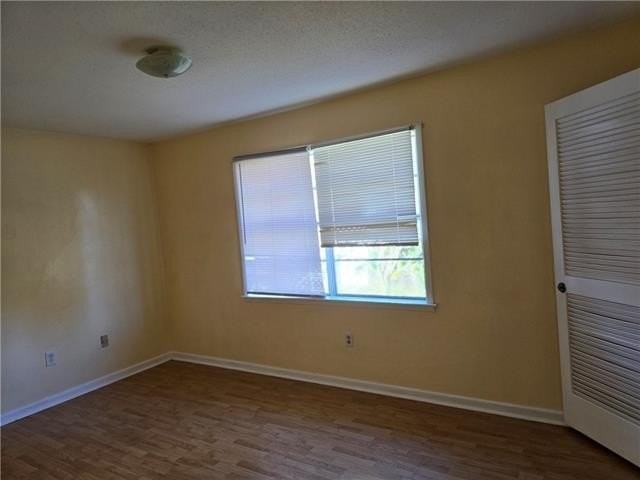 800 Oakwood Dr - Photo 6 of 15