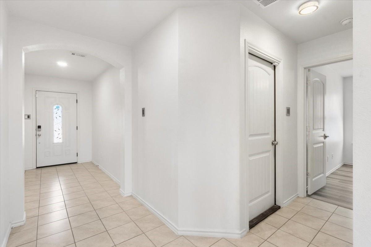 803 Quartz Trl - Photo 6 of 34