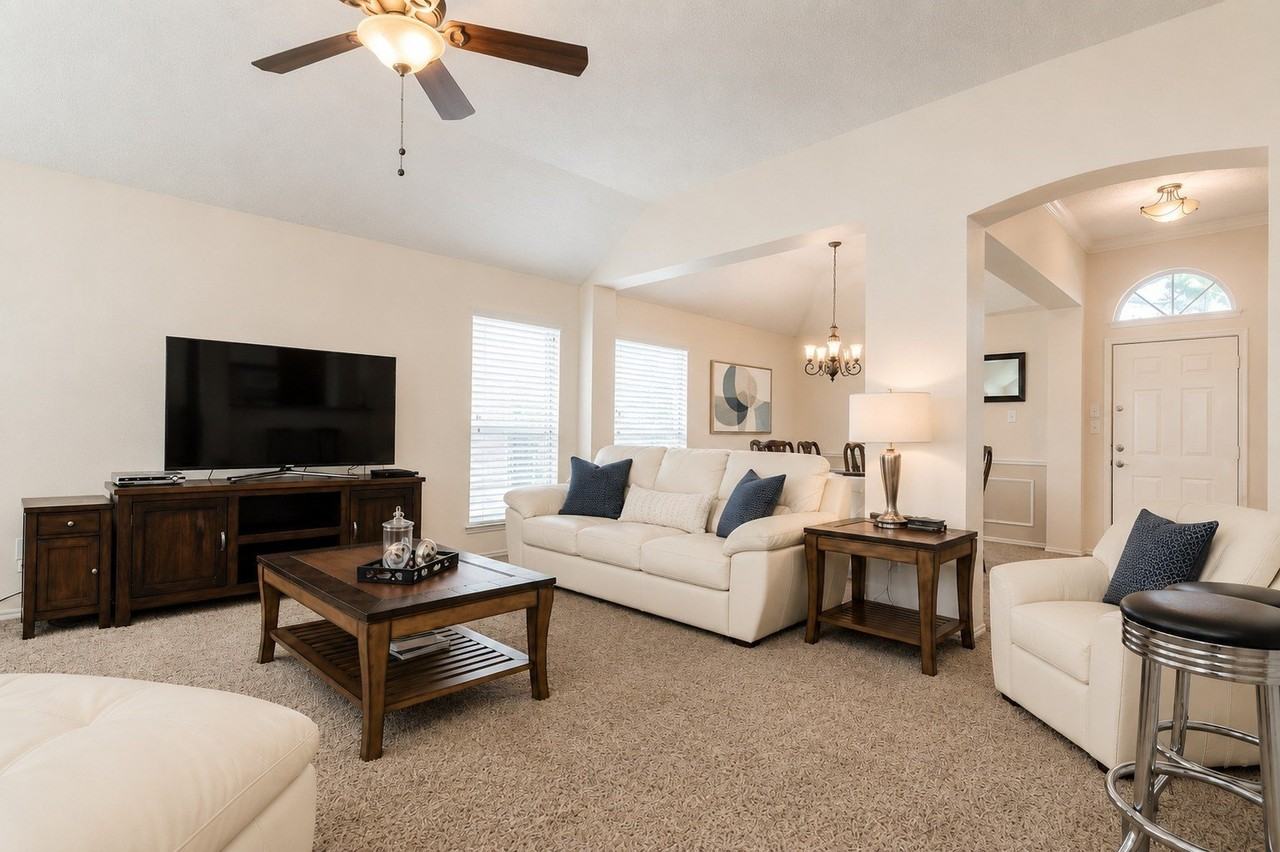 11308 Amber Valley Dr - Photo 3 of 19
