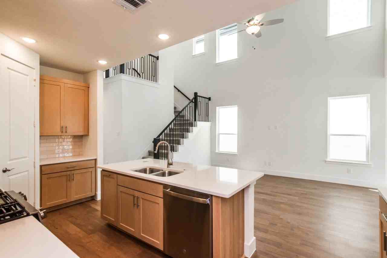 14531 Durant Ln - Photo 4 of 22