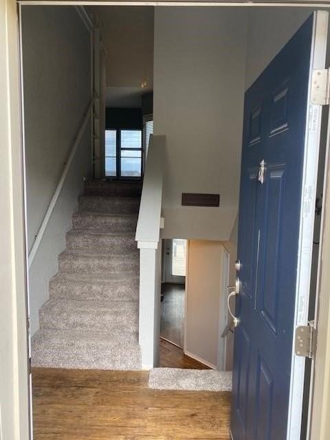 111 Summer Place Cir - Photo 3 of 32