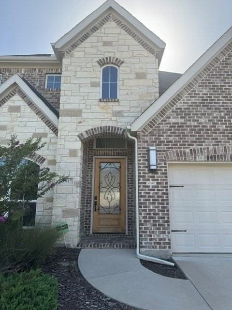 1917 Halkin Rd - Photo 2 of 24