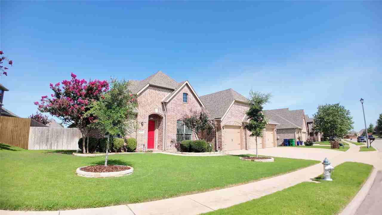 639 Stevenson Dr - Photo 2 of 24