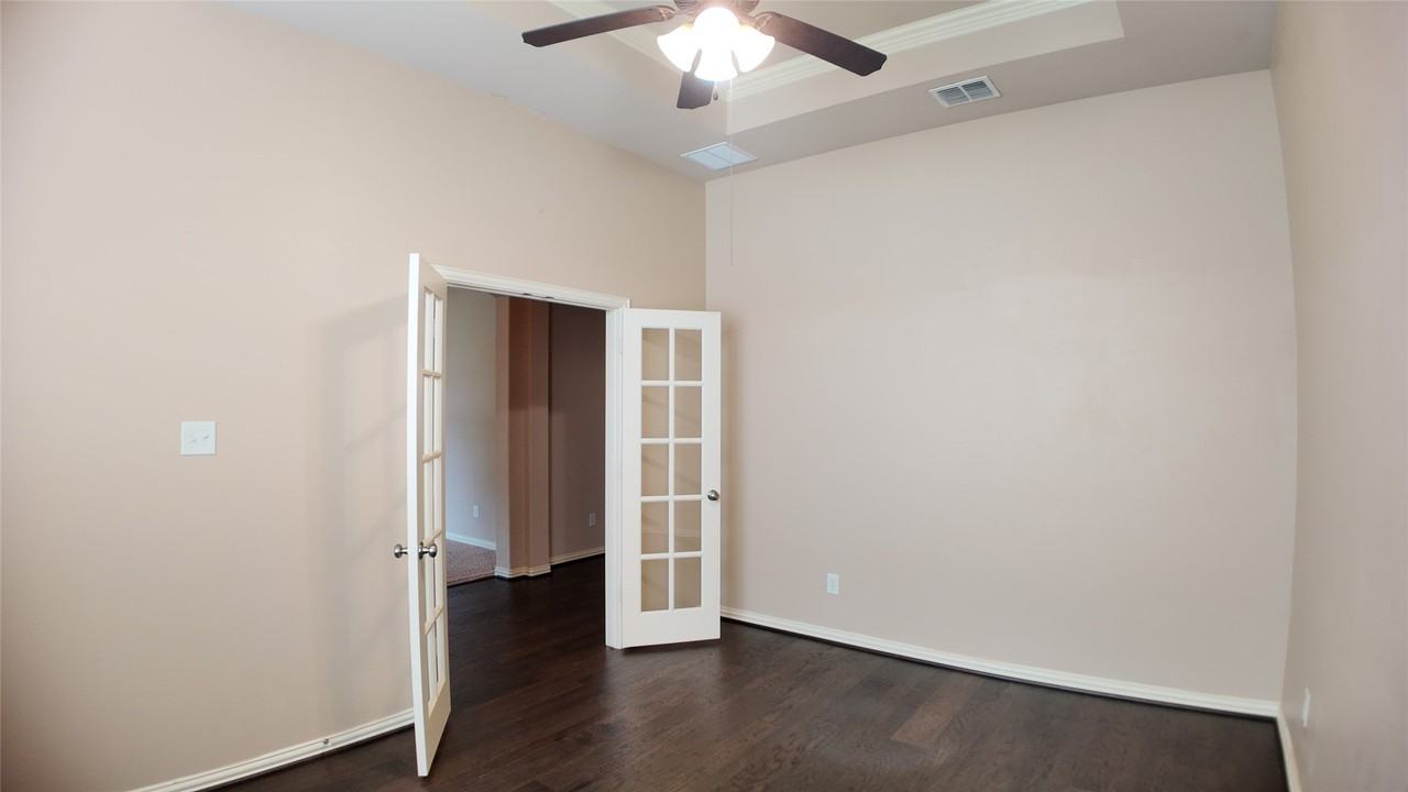 639 Stevenson Dr - Photo 5 of 24