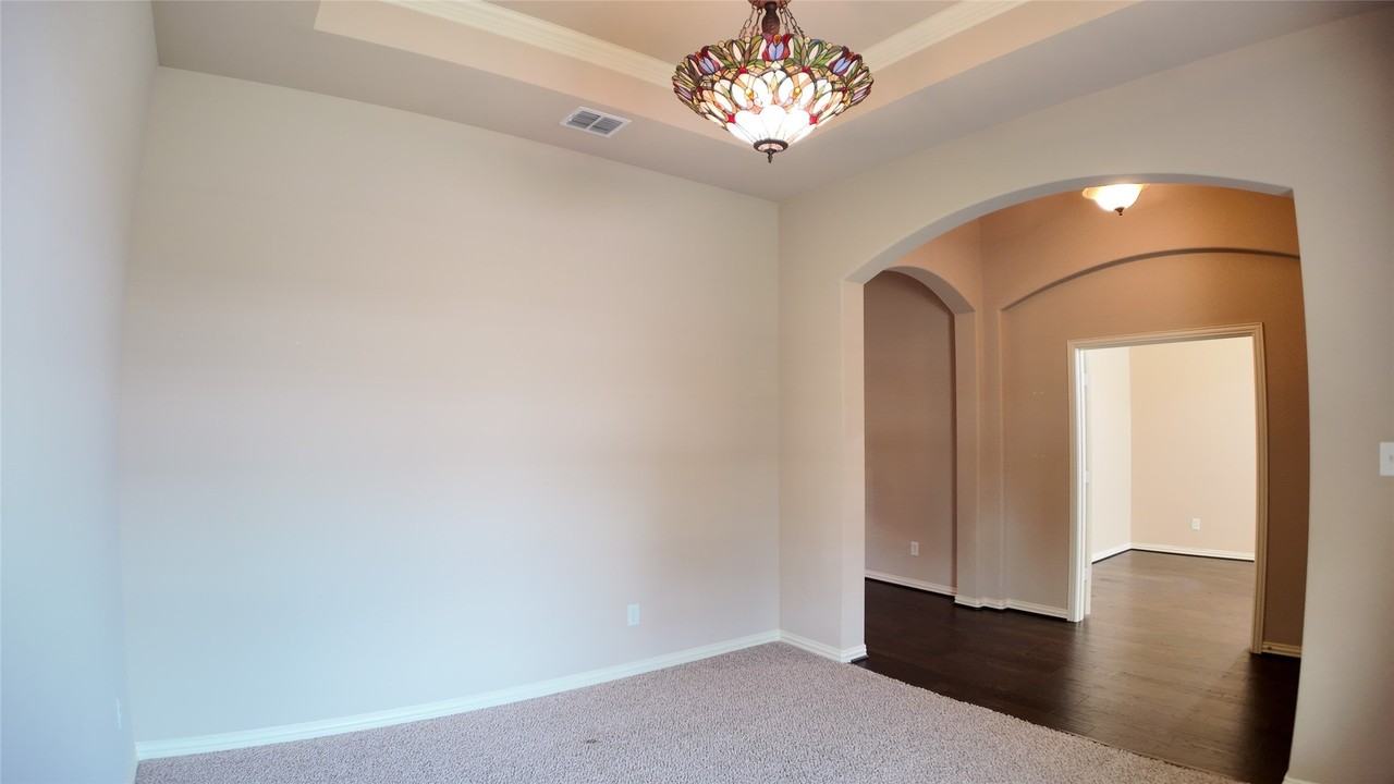 639 Stevenson Dr - Photo 7 of 24