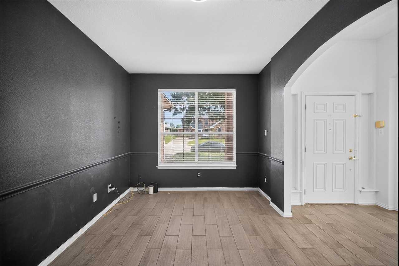 308 Keswick Ln - Photo 5 of 35