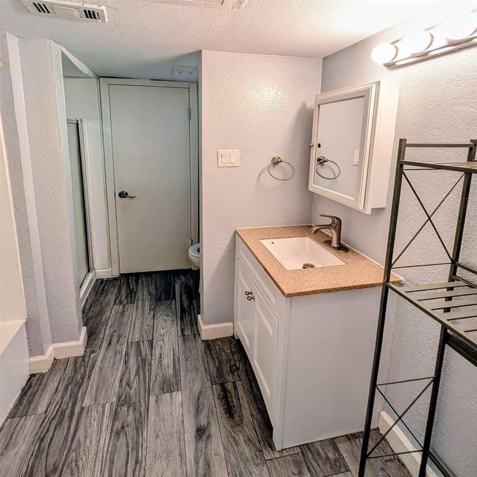 9613 Walnut St #2105 - Photo 7 of 13