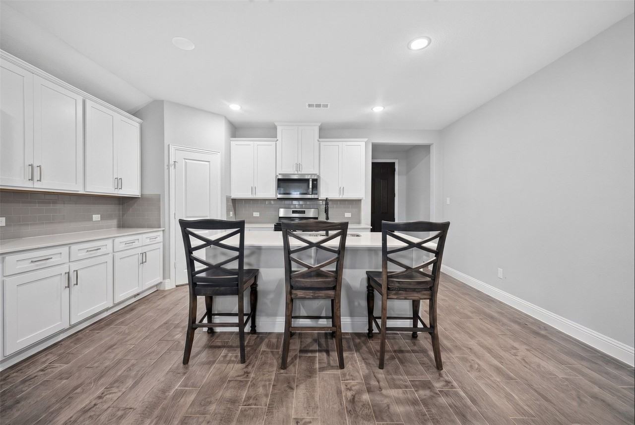 512 Portina Dr - Photo 7 of 28