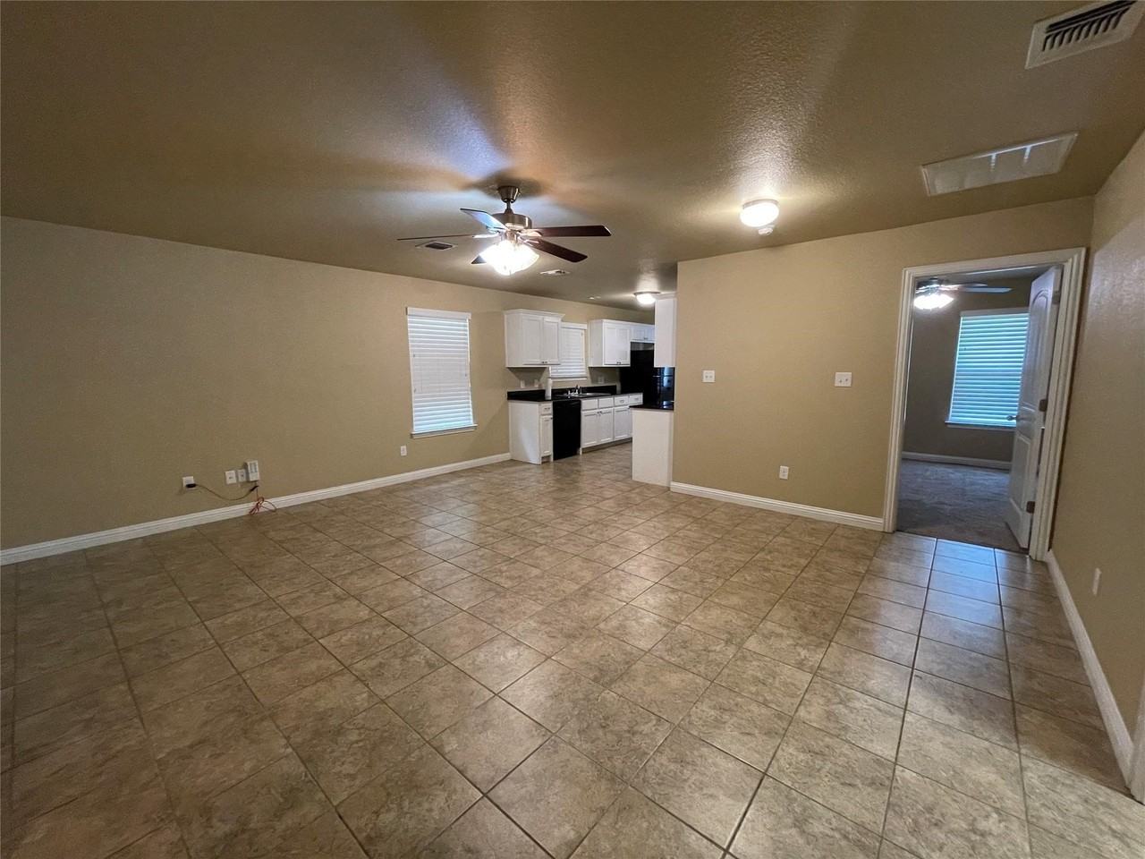 3133 Weave Ct - Photo 3 of 12