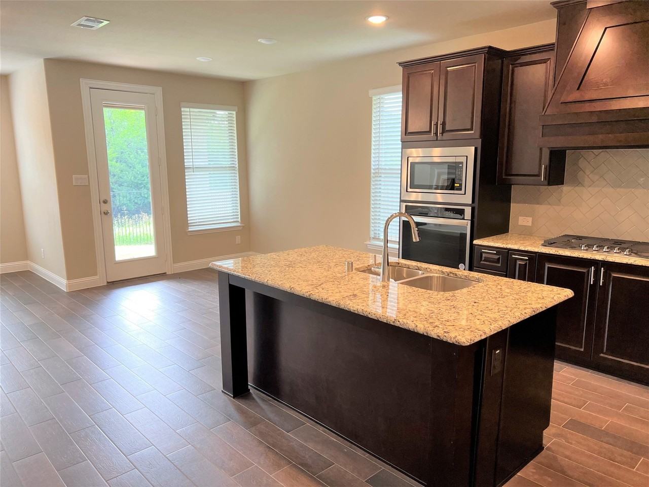 15779 Mossy Oak Ln - Photo 6 of 24