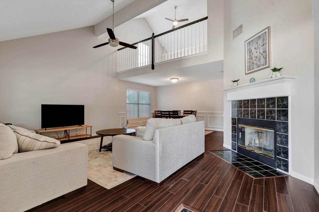 2977 Timber Creek Trl - Photo 3 of 27