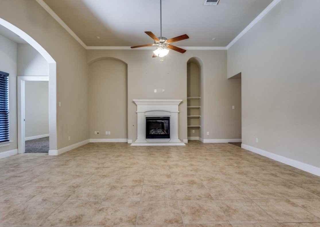 909 Sunnyvale Dr - Photo 5 of 24