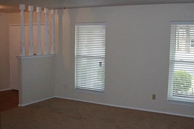 3020 Norwood Ln - Photo 3 of 5