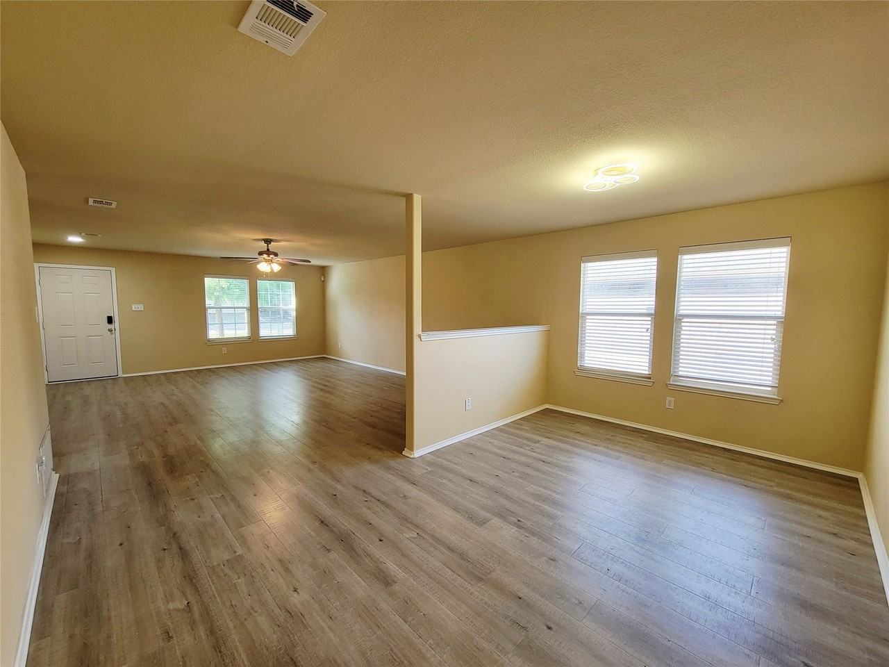 10032 Daly Dr - Photo 5 of 25
