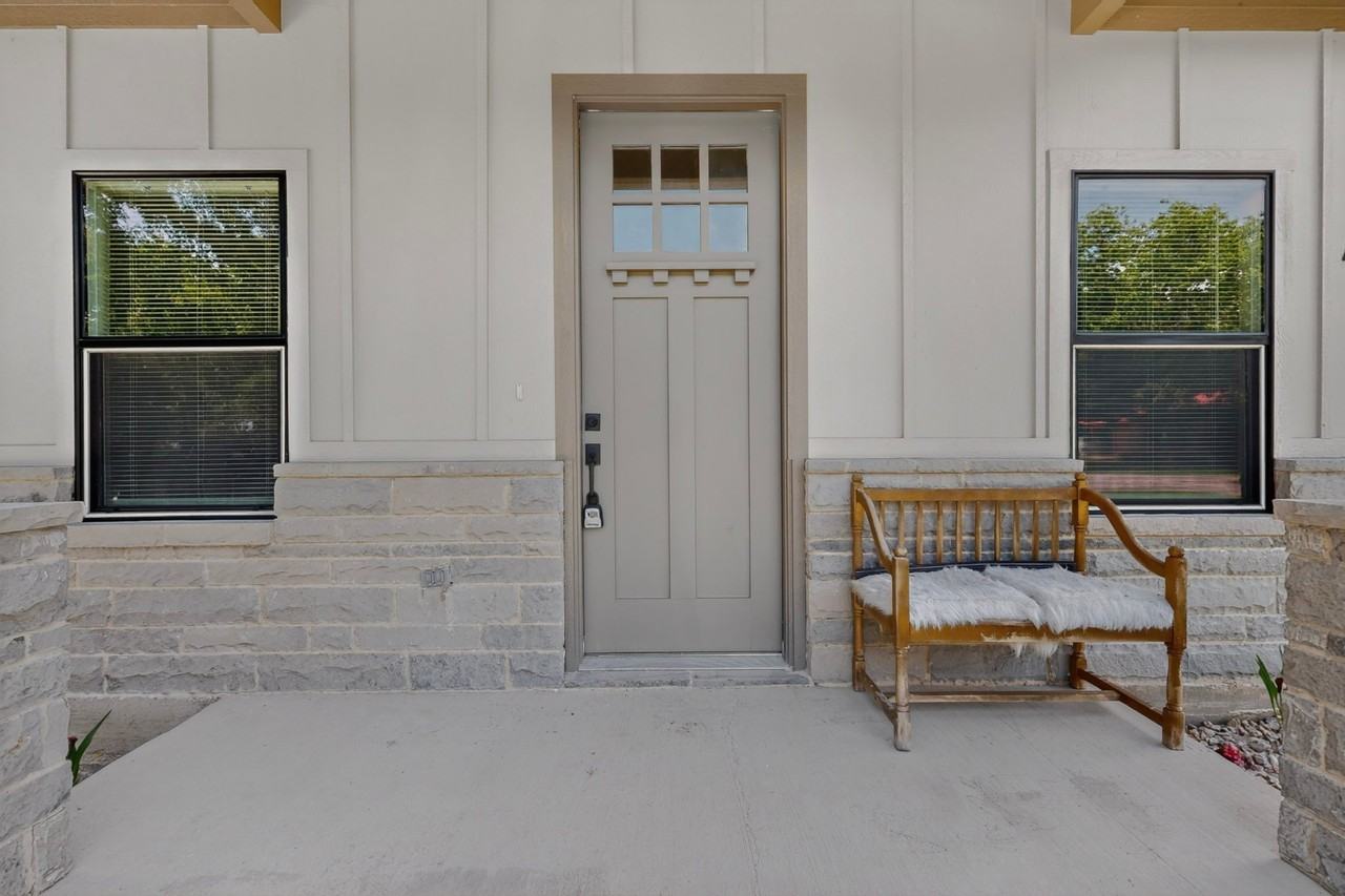 400 Kenny Dr - Photo 5 of 38