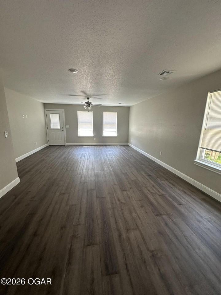2012 S Connor Ave - Photo 5 of 15