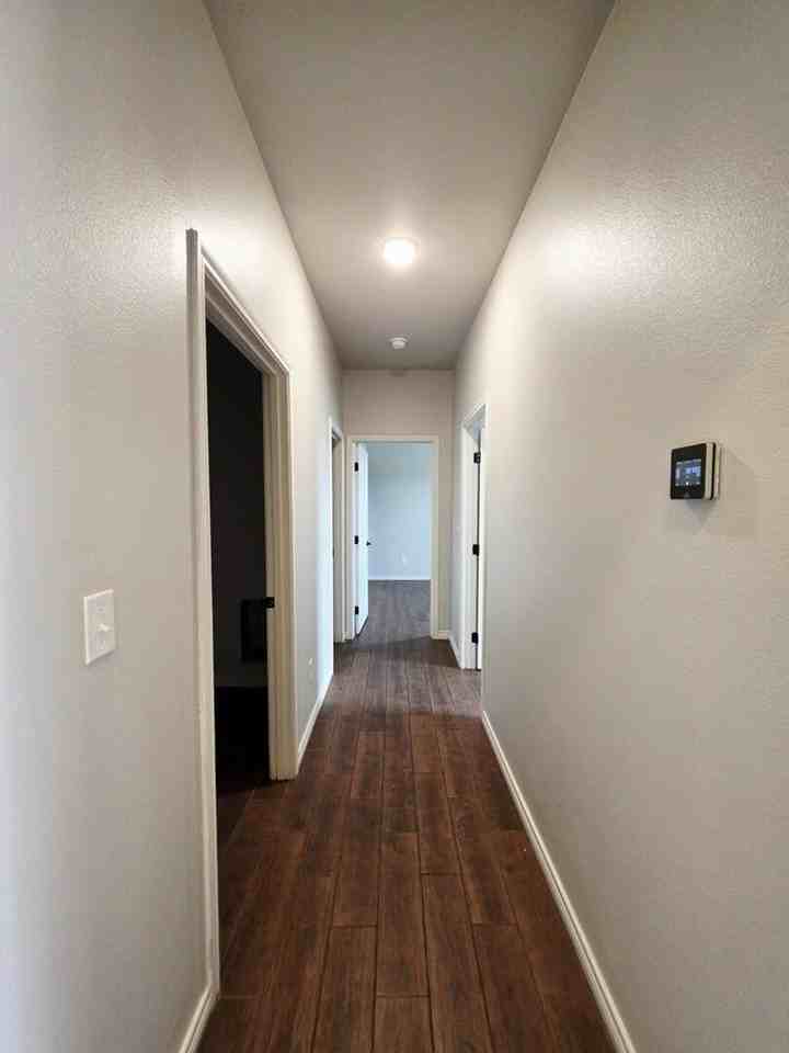5313 Freedom Ct - Photo 3 of 15