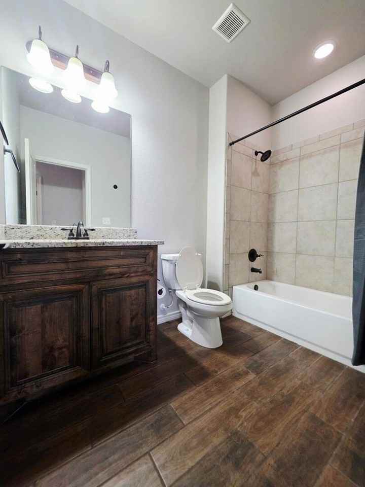 5313 Freedom Ct - Photo 7 of 15