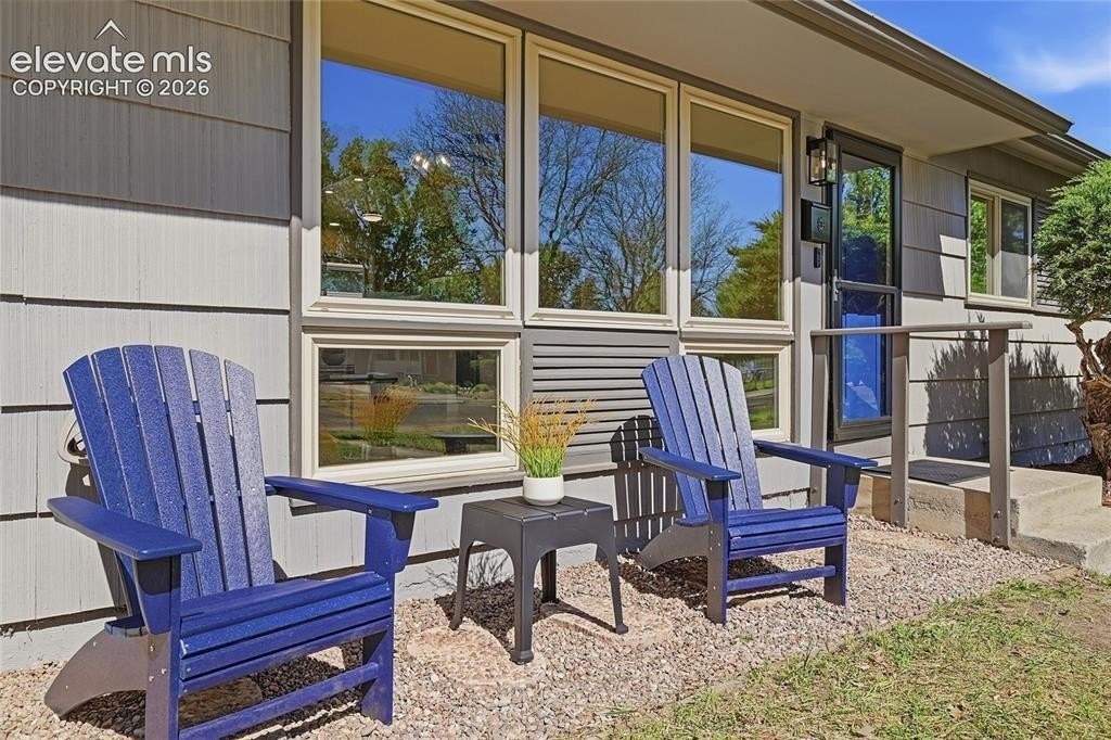 1706 Querida Dr - Photo 4 of 32