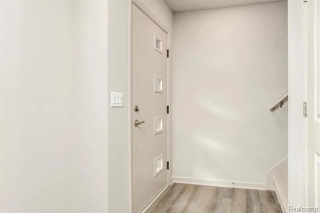 2151 Park Dr - Photo 3 of 35