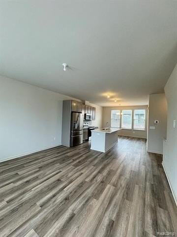 2151 Park Dr - Photo 6 of 35