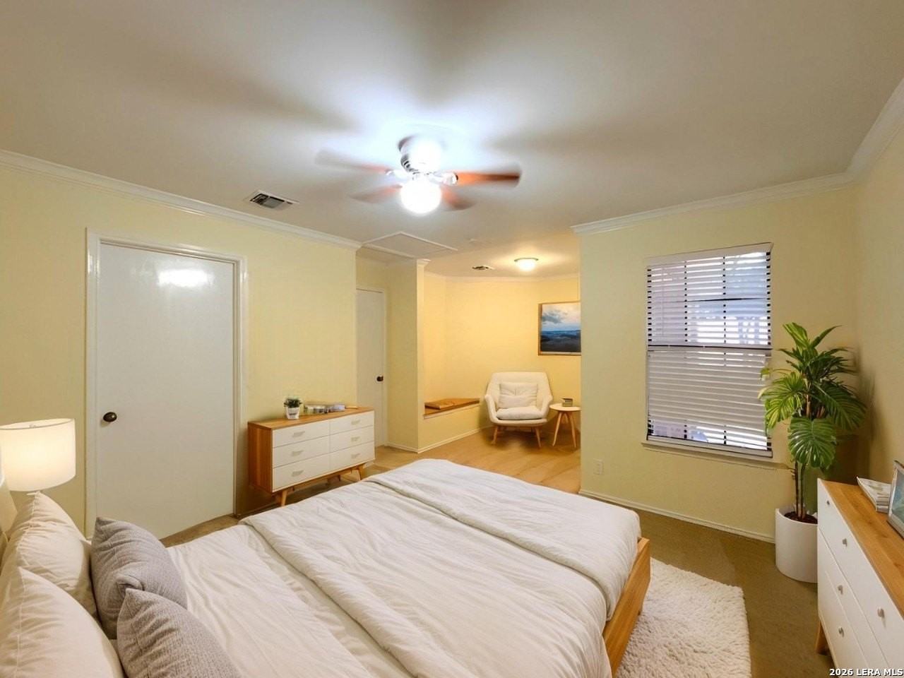 3342 Carbine Rd - Photo 5 of 46