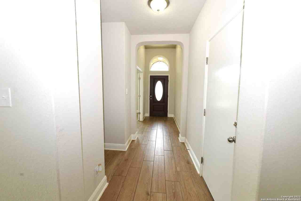 5922 Akin Pl - Photo 4 of 42