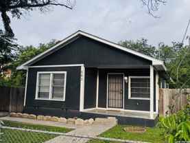 563 N San Horacio Ave - Photo 1 of 1