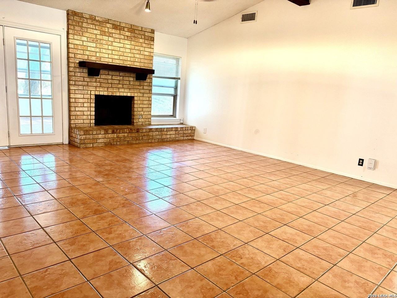 6107 Calderwood St - Photo 4 of 9
