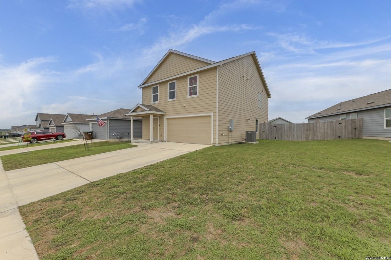 726 Tulsa Trl - Photo 3 of 24