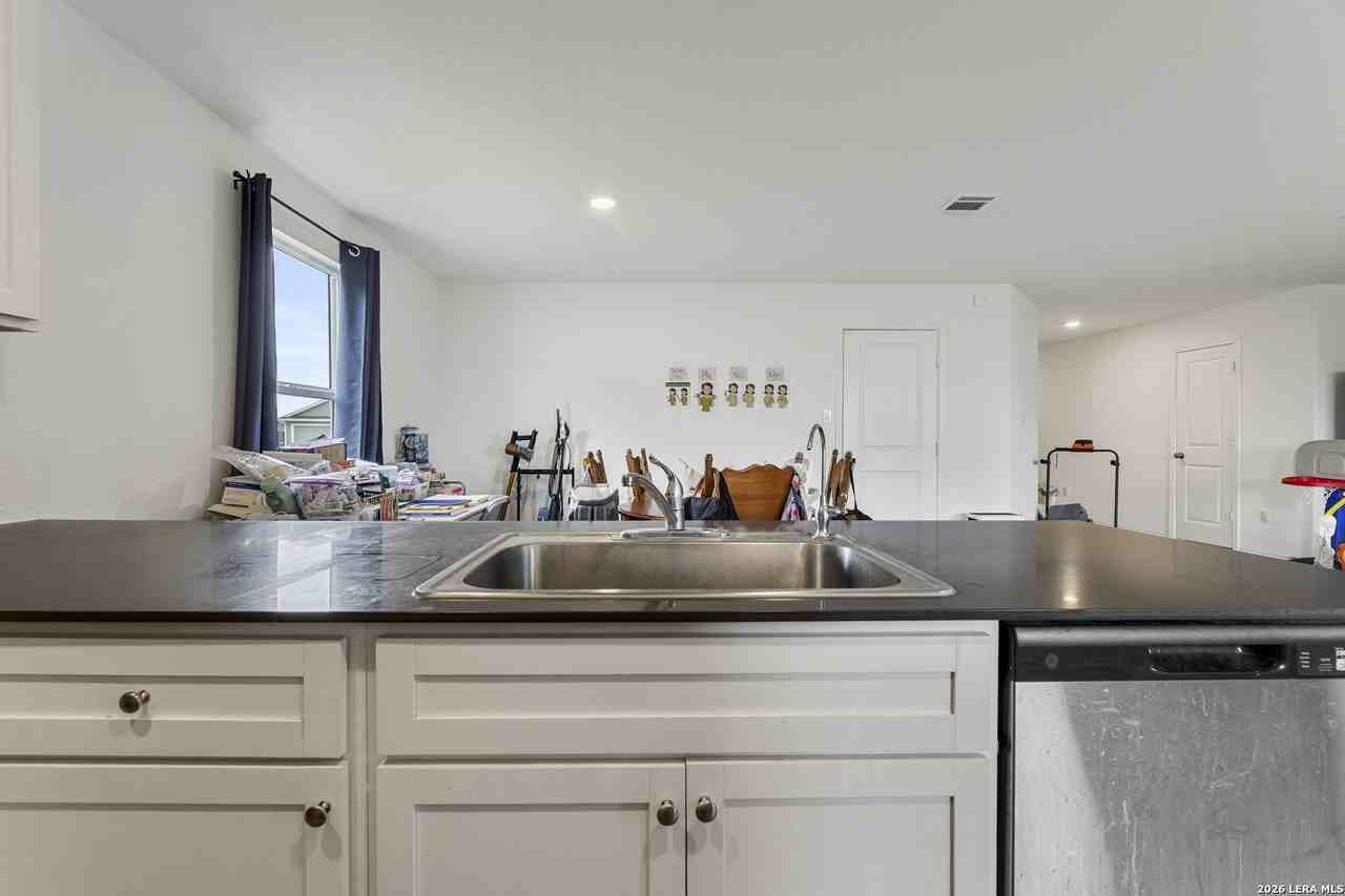 726 Tulsa Trl - Photo 6 of 24