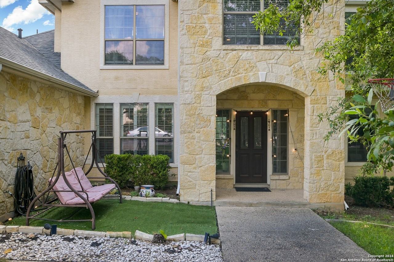 19434 Gran Roble - Photo 4 of 30