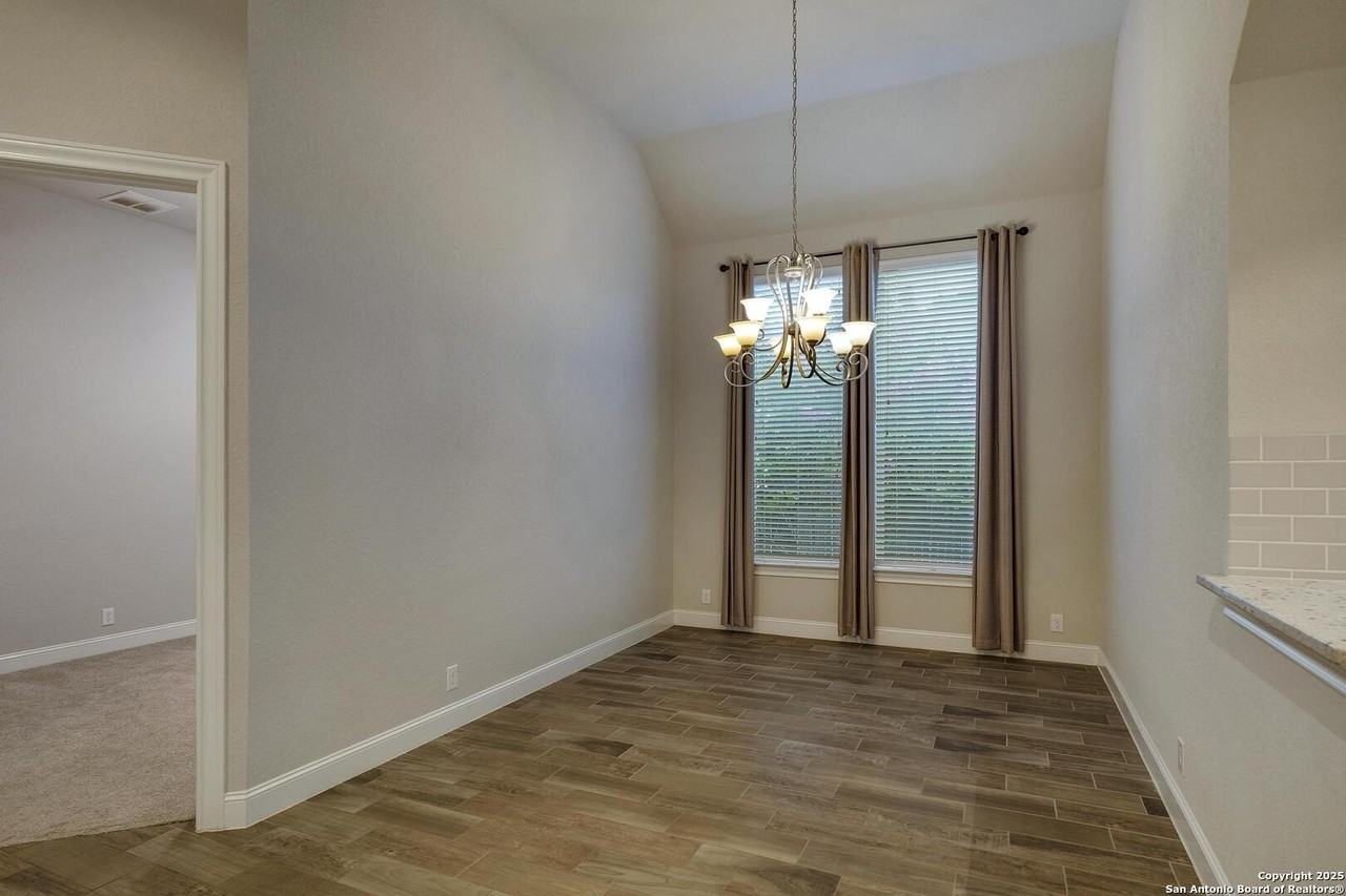 28936 Stevenson Gate - Photo 7 of 34