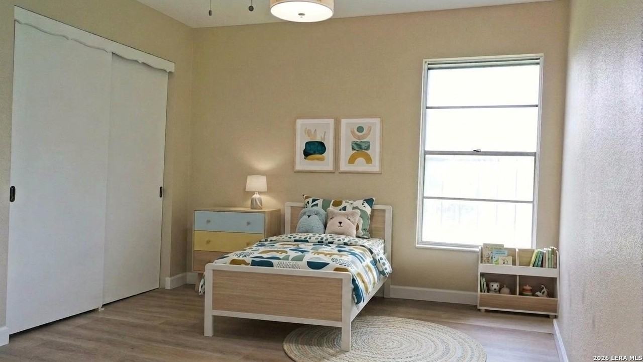 4810 Wycliff Dr - Photo 5 of 10