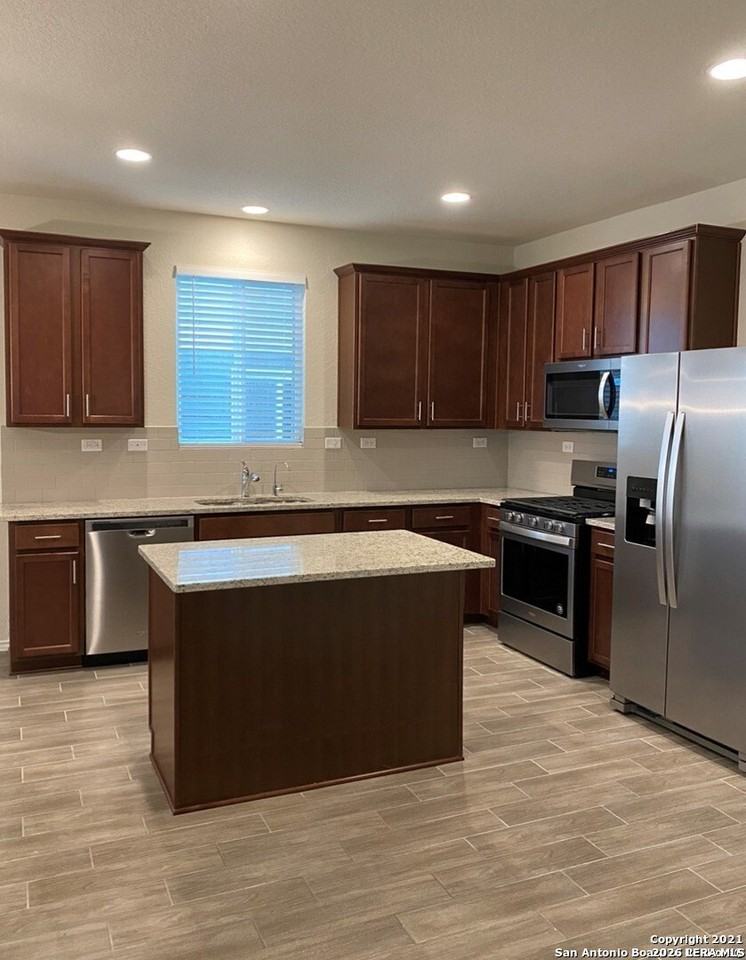 7723 Cottonwood Rdg - Photo 2 of 8