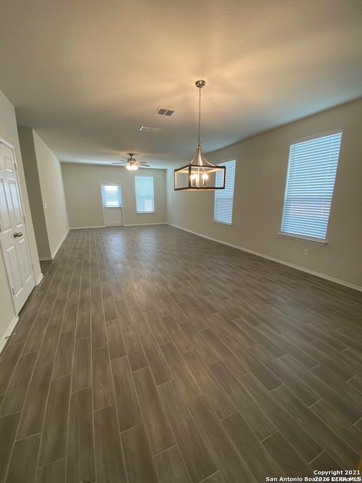 7723 Cottonwood Rdg - Photo 4 of 8